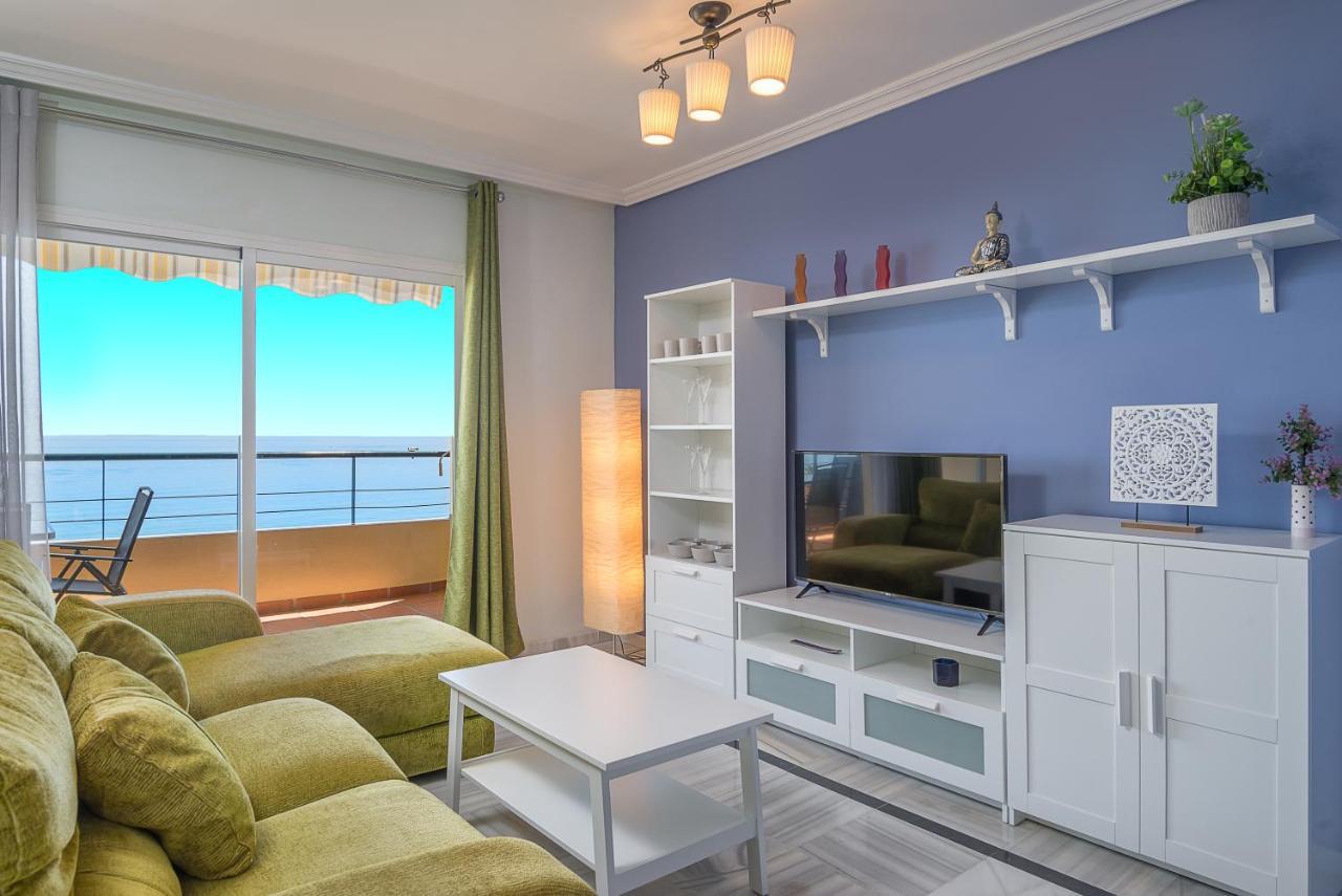 Sea Blue Apartment - Frente Al Mar Benalmadena Bagian luar foto