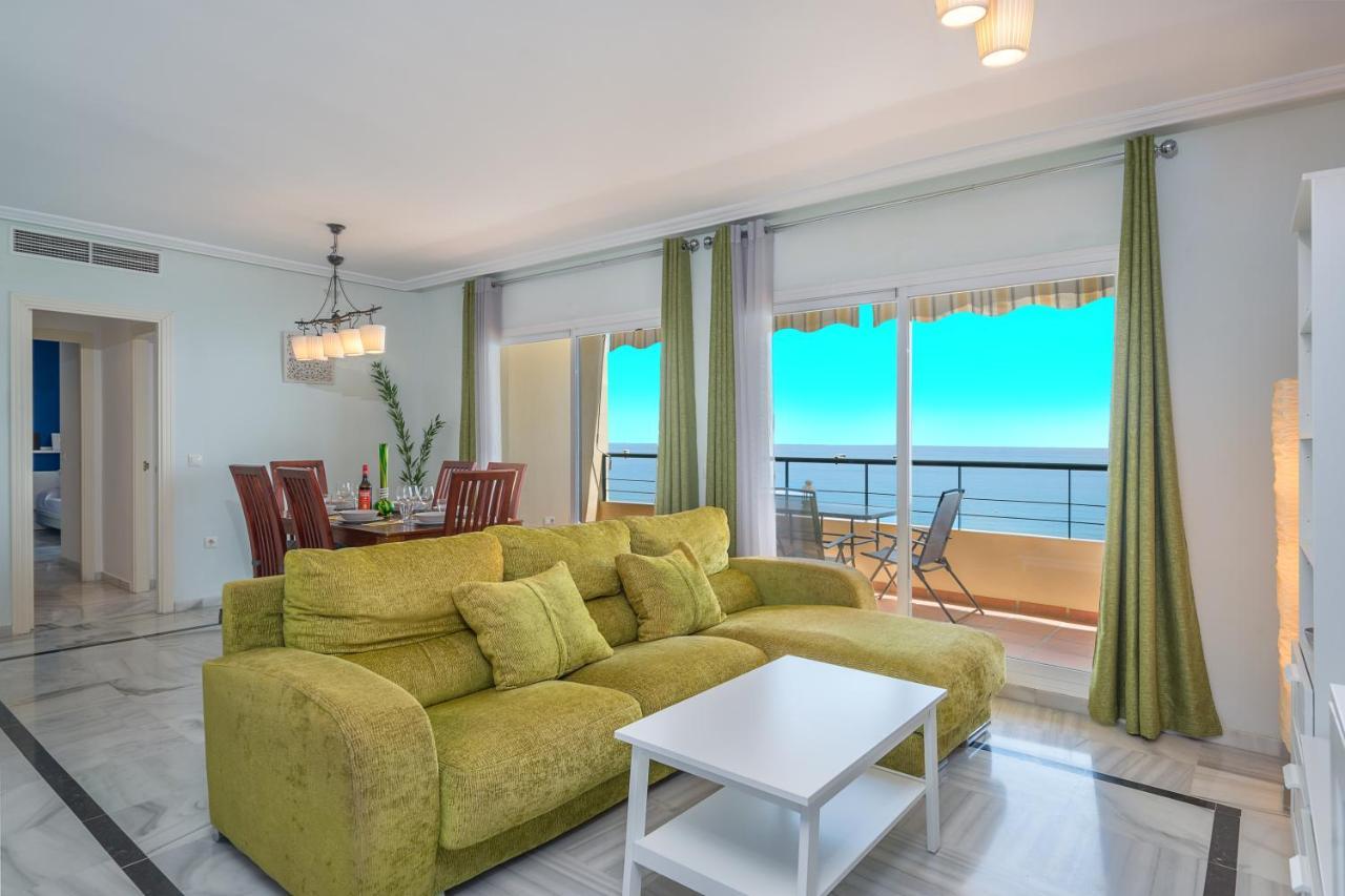 Sea Blue Apartment - Frente Al Mar Benalmadena Bagian luar foto