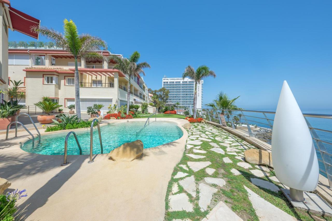 Sea Blue Apartment - Frente Al Mar Benalmadena Bagian luar foto