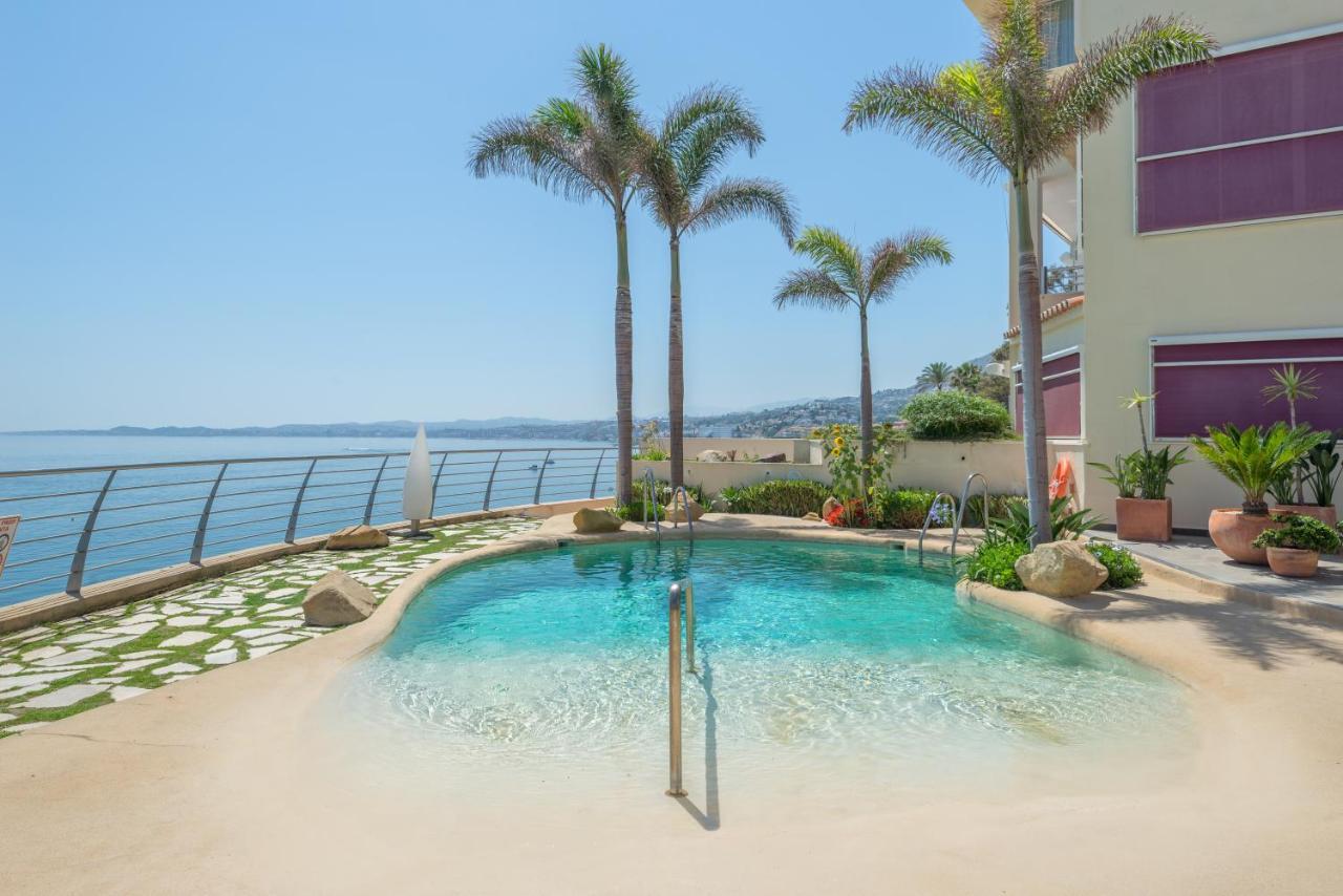 Sea Blue Apartment - Frente Al Mar Benalmadena Bagian luar foto