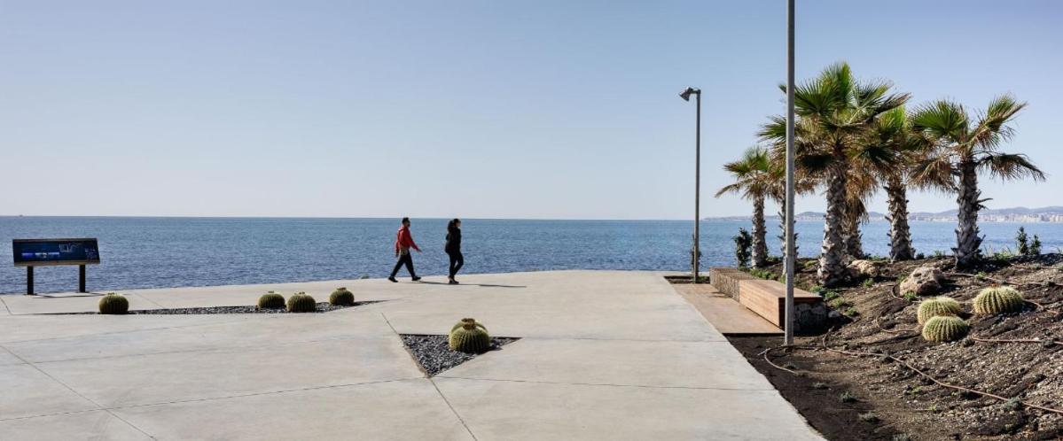 Sea Blue Apartment - Frente Al Mar Benalmadena Bagian luar foto